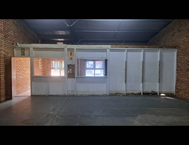 161M² WORKSHOP TO LET IN ALTON